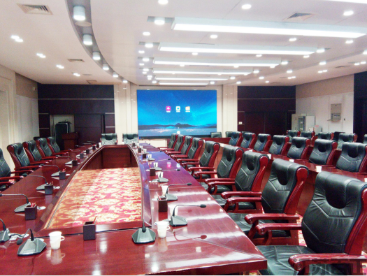 河南鄭州市政府 會(huì)議室 MAXHUB LED一體機(jī) 165寸